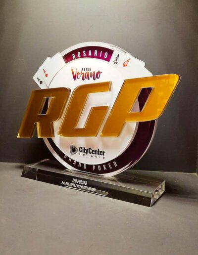 Trofeo para campeonato de póquer de casino City Center.