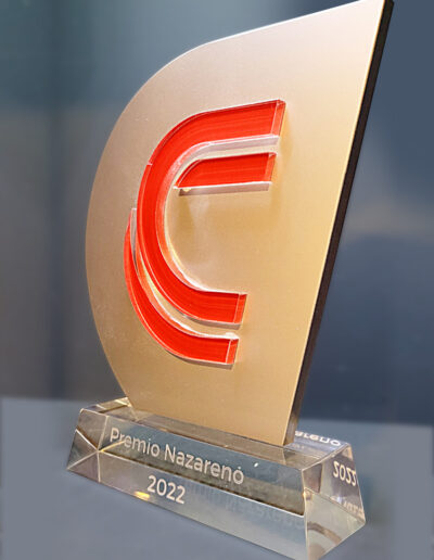 PREmio realizado en acrílico para empresa Crucianelli